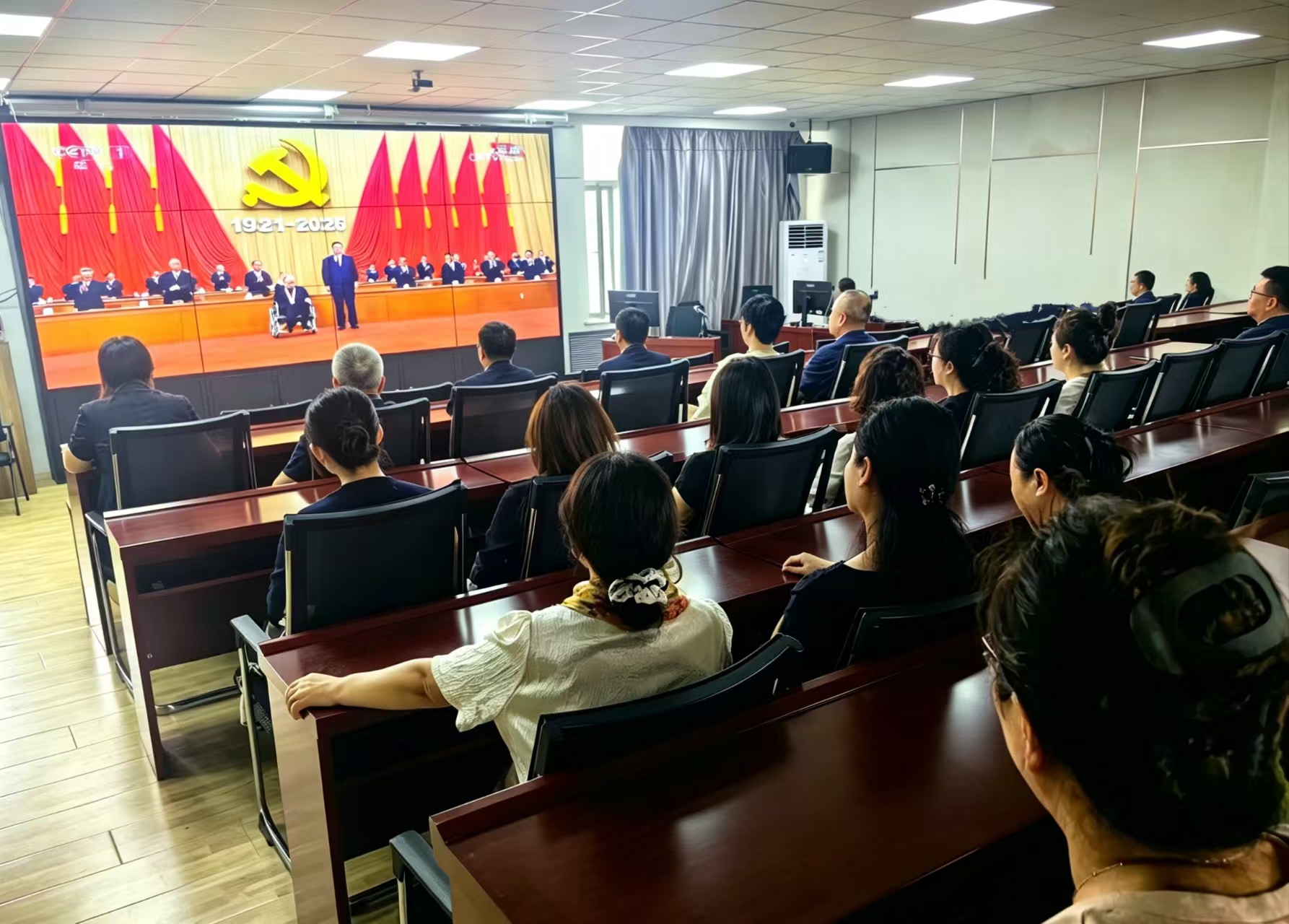 为党庆生！盘锦高级技工学校师生以实干匠心向党献礼